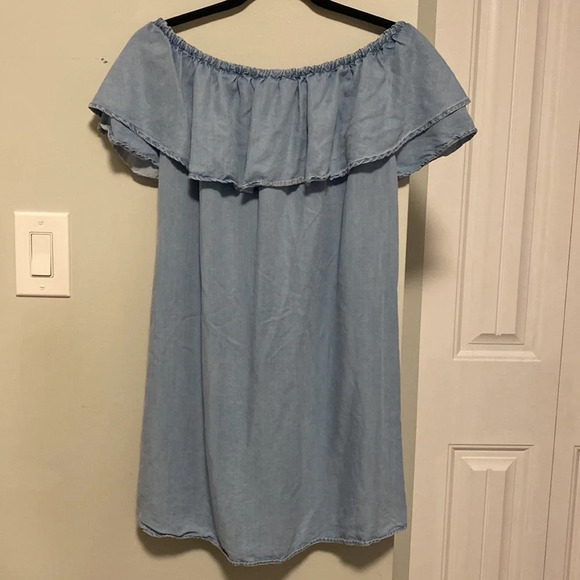 ZARA | Off shoulder Denim dress •Size small - Picture 4 of 4